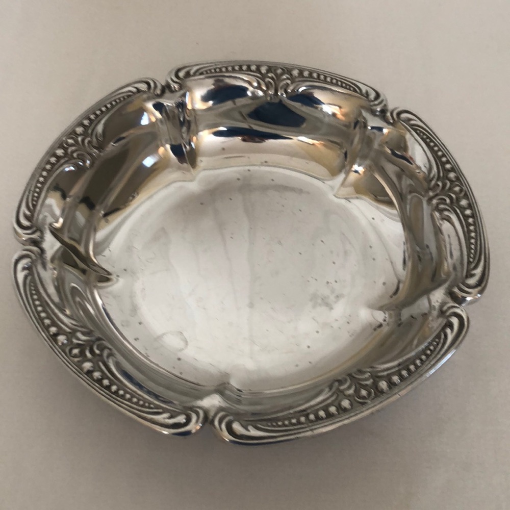 Wilton Armetale Juan Vela Studio Bowl